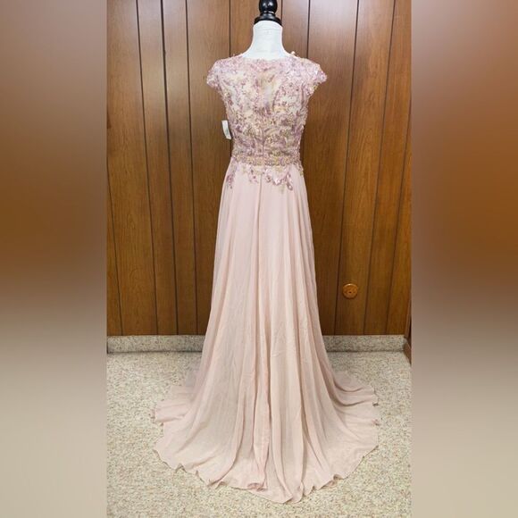 Mac Duggal Embellished Cap-Sleeve Tulle Gown size 6 - Picture 5 of 12